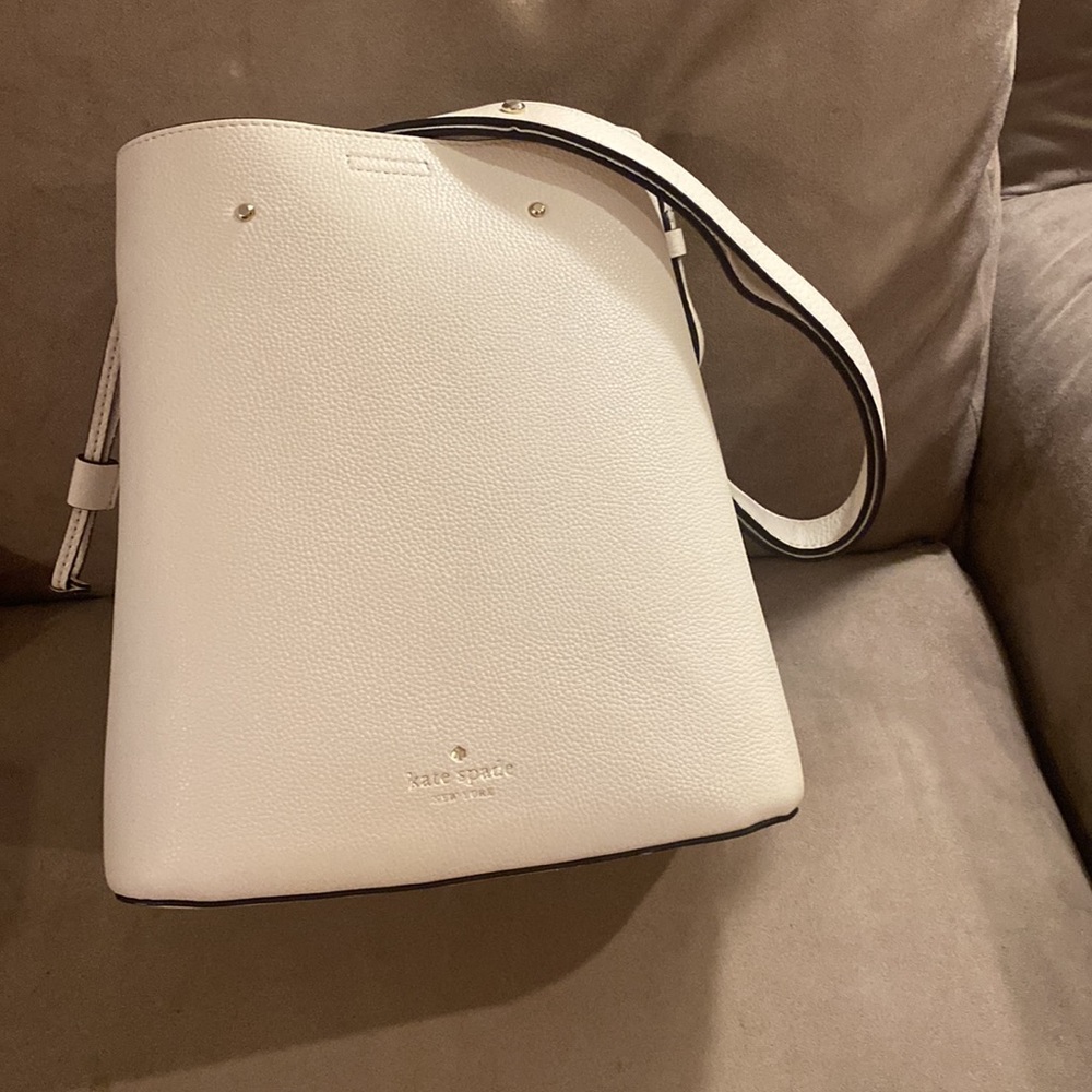 Kate Spade - Picture 3 of 7